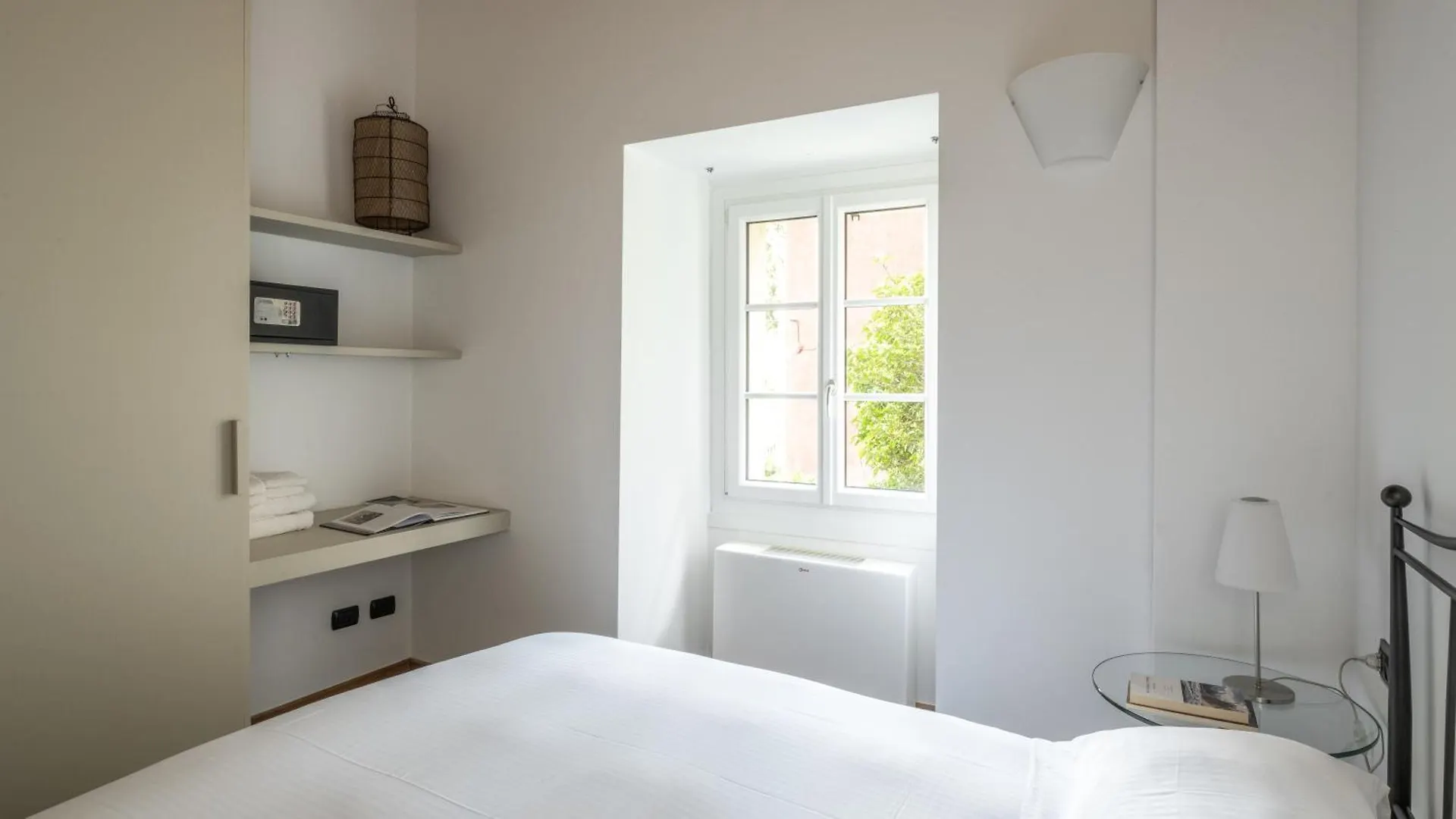Rosa Dei Venti - Lake View Apartments & Suites ベッラーノ