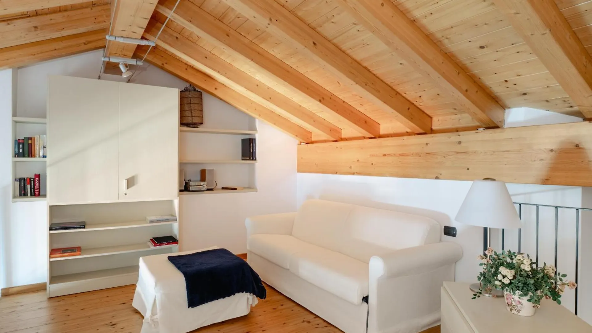 Rosa Dei Venti - Lake View Apartments & Suites ベッラーノ