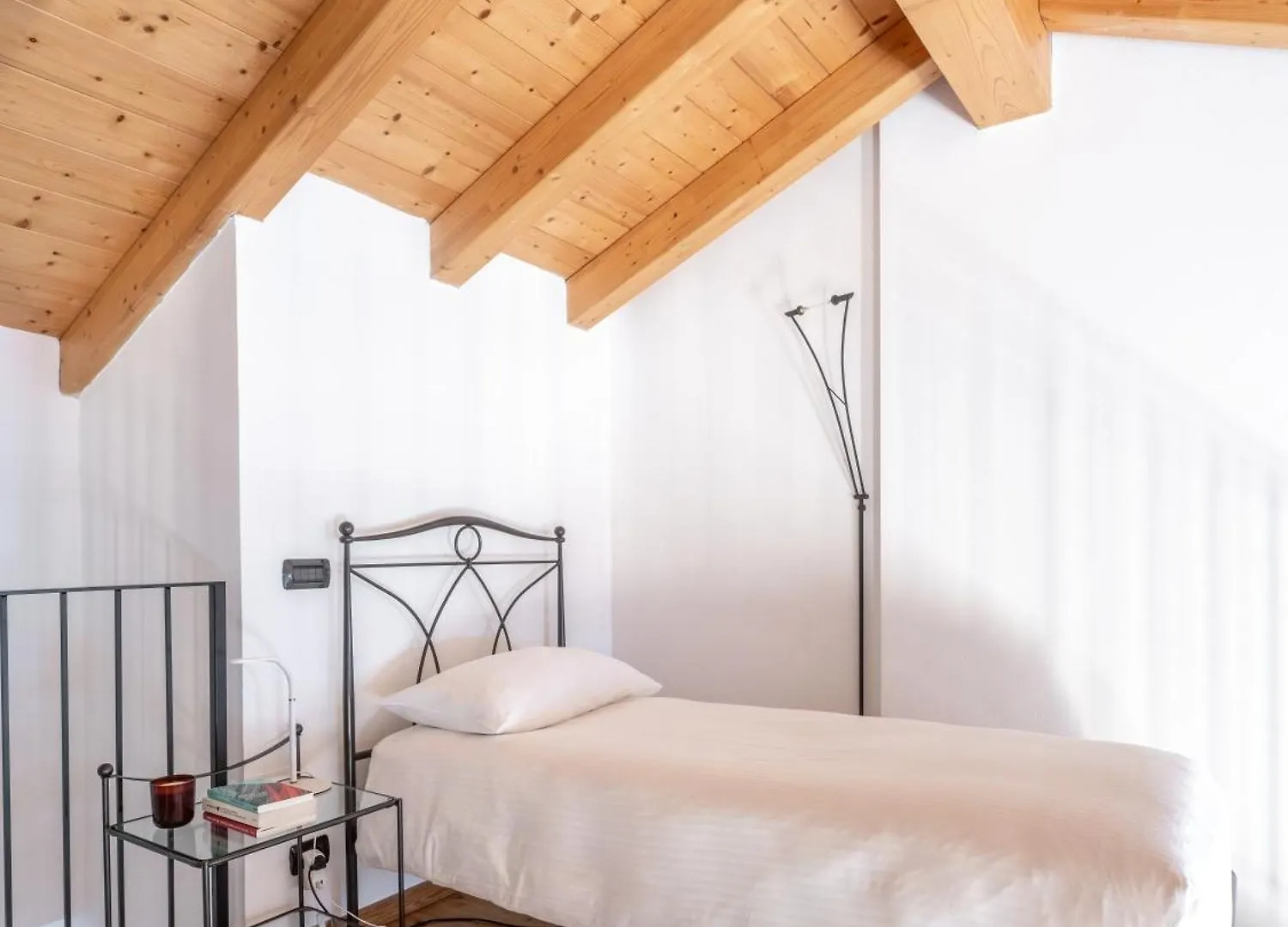 Rosa Dei Venti - Lake View Apartments & Suites ベッラーノ 0*,